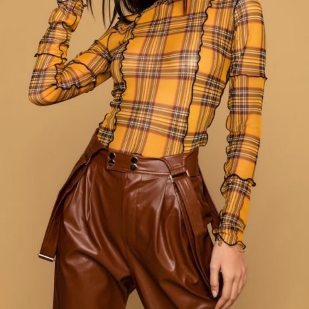 Yellow long sleeves top mesh + jumper trouser